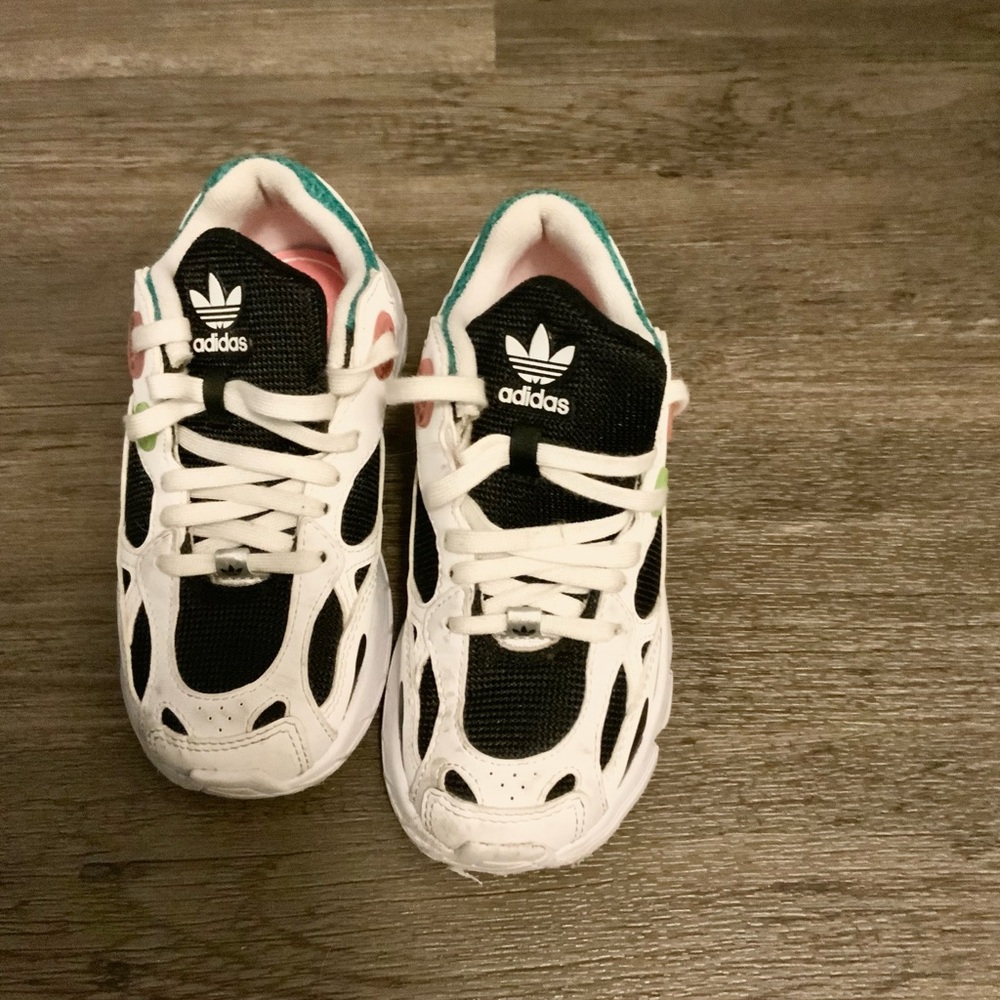 Adidas Kids Black and White Sneakers with Pink Accents